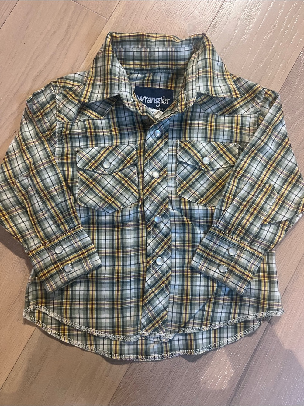 Wrangler Green & Yellow Plaid Button-Down Shirt